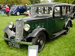 Berline "Light Twelve Six Ascot" enregistrée en avril 1935 et munie de roues à rayon Magna.