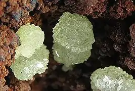 Austinite, mine d'Ojuela, Mexique-11.2 x 5.2 x 4.2 cm