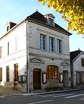 La mairie.