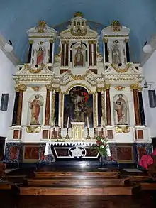 Le maître-autel de l'église Saint-Marse de Bais