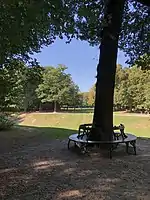 Le banc circulaire de Victor Jamaer, face au ravin