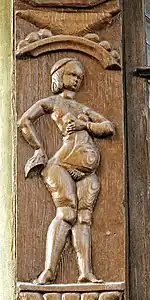 Sculpture de femme nue.