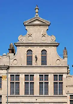 Le dernier étage et le pignon.