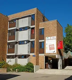 AGLAssemblée générale des étudiants de Louvain.