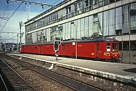 Automotrice SNCB de 1935 convertie en automotrice postale.