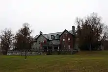 Photographie du Jennings Music Building.