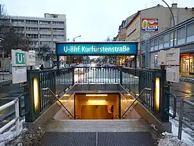 Entrée de la station.