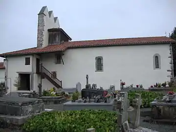 Berraute, église avec cimetière.