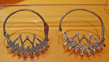 Bijoux chaouis, Musée de l'Homme, lors d'une exposition consacrée à Germaine Tillion.