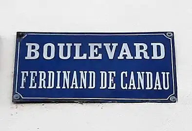 Panneau de rue du boulevard Ferdinand-de-Candau