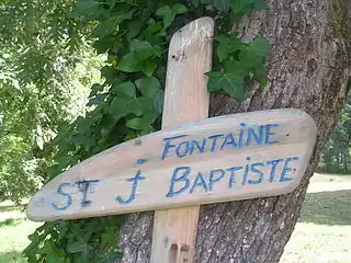 Panneau signalant la fontaine