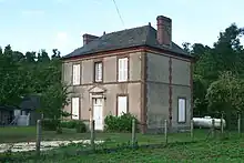 photographie représentant l'ancien presbytère devenu mairie de Brucourt