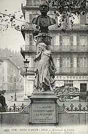 Buste en bronze, actuelle place Ile de Beauté, à Nice (détruit en 1943)