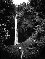 Cascade près de Cimahi, avant 1940. Tropenmuseum