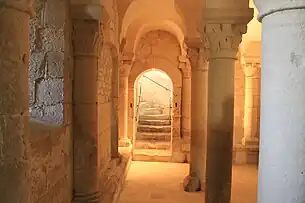 Entrée de la crypte.