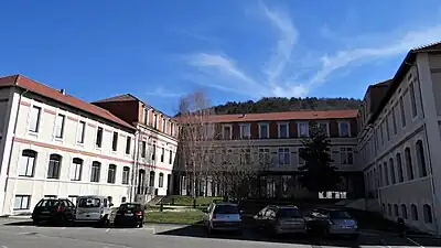 École normale d'institutrices, actuelle Centre universitaire Maurice-Faure.