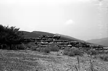 Parement interne du mur Nord de l'acropole, avec l'appareil pseudo-isodome.