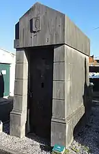 50. tombe de la famille Caluyer.