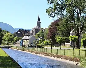 Le canal à Hèches.