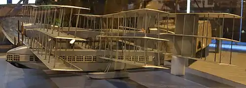 Une maquette du Caproni Ca.60.