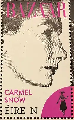 Timbre commémoratif présentant Carmel Snow, en 2020.