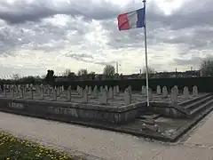 Carré militaire au cimetière musulman de Bobigny.