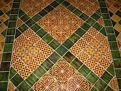 Reconstitution du carrelage de la Cathédrale Notre-Dame de Laon. XIXe&nbsp;siècle.