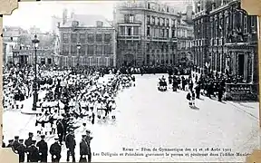 En 1903, à l'angle de la place Simone Veil.