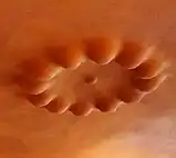 Détail du plafond de même forme.