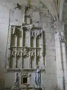 Tabernacle et retable de la chapelle sur la tribune.