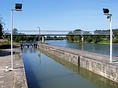 L'écluse no&nbsp;53 de Castets - « amont », fin du canal