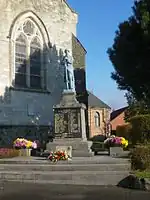 Le monument aux morts.