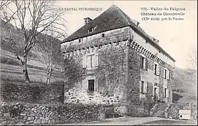 Le château de Chanterelle et le château de La Grange sont remarquablement semblables.