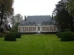 Façade arrière du château.