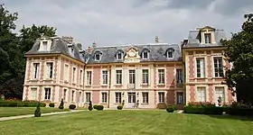 Le château de Villiers-le-Bâcle.