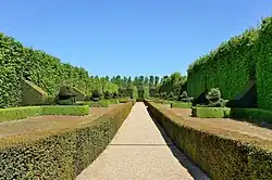 Château du Champ-de-Bataille : l'allée des Sphinx