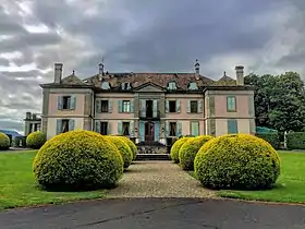 Château du Reposoir, Route de Lausanne 225, 46°&nbsp;13′&nbsp;55″&nbsp;N, 6°&nbsp;08′&nbsp;49″&nbsp;E