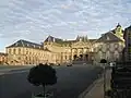 Le château, cour avant.