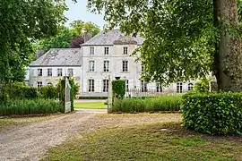 Entrée principale du château du Blaisel.