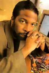 photo en gros plan de Christopher Priest