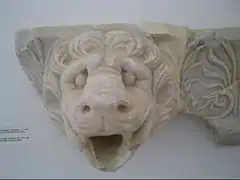 Fragment de cimaise. Fin du Ve&nbsp;siècle&nbsp;av. J.-C.