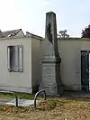 Le monument aux morts de la guerre de 1870.