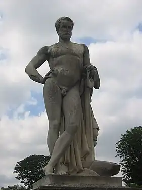 Statue de Cincinnatus, Denis Foyatier, Jardin des Tuileries, Paris.