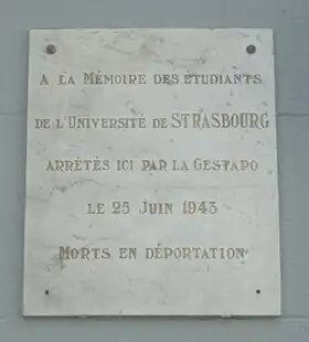 Clermont-Ferrand, plaque en mémoire des étudiants du foyer Gallia.