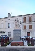 Le monument aux morts sur la place des Vignerons (déc.&nbsp;2009)
