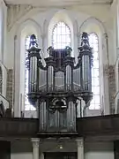 Orgue de tribune.
