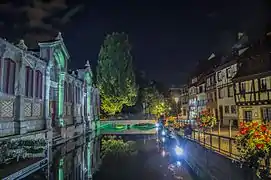 Marché couvert de Colmar, du quai de la Poissonnerie.