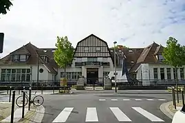 Compagnon du Devoir.