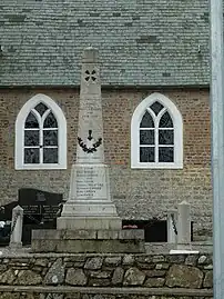 Le monument aux morts.