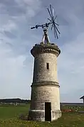 Ancienne éolienne.